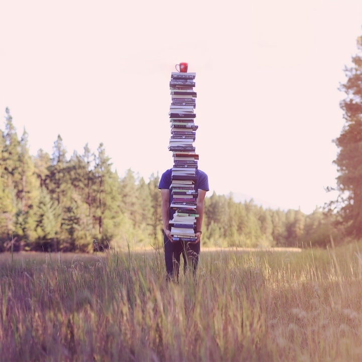Tsundoku ou Avoir les yeux plus gros que le temps de lire tous ses livres